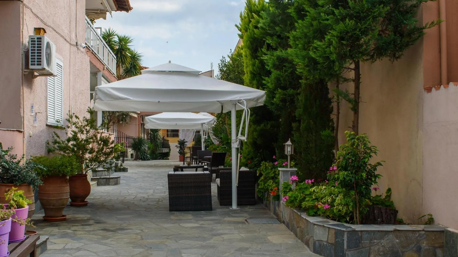 Jolandas House Toroni