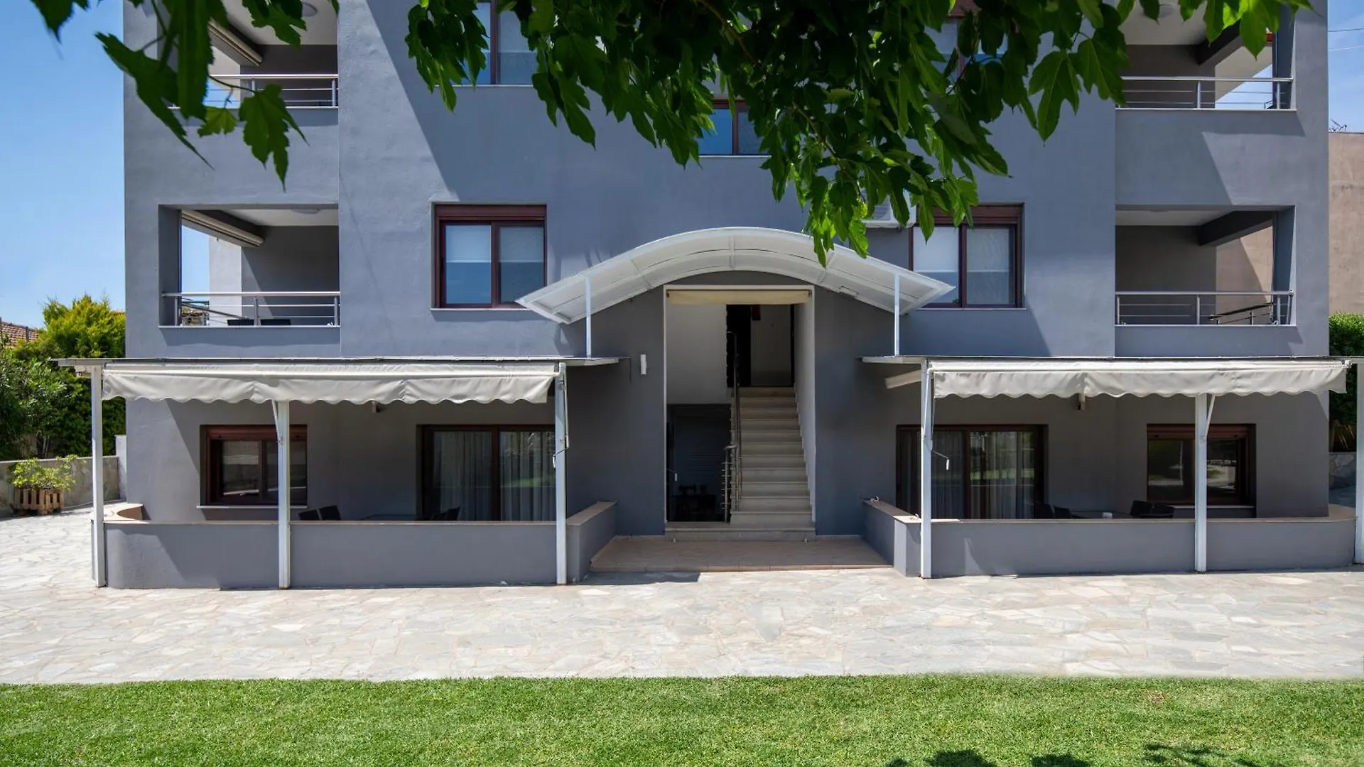 Jolandas House Toroni 0*,